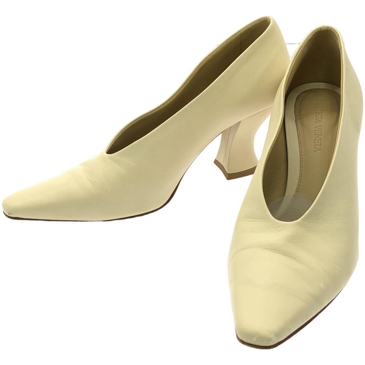 BOTTEGA VENETA アーモンドパンプス ボッテガヴェネタ(BOTTEGA VENETA