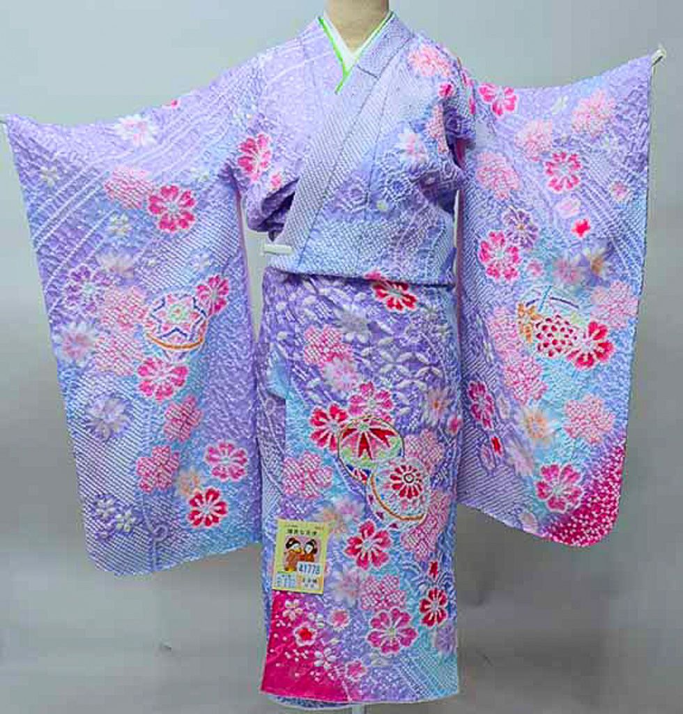 七五三 七歳 女児 着物と長襦袢の2点セット くすみピンク 陽気な 七五三 七歳 女児 着物と長襦袢の2点セット くすみピンク 陽気な