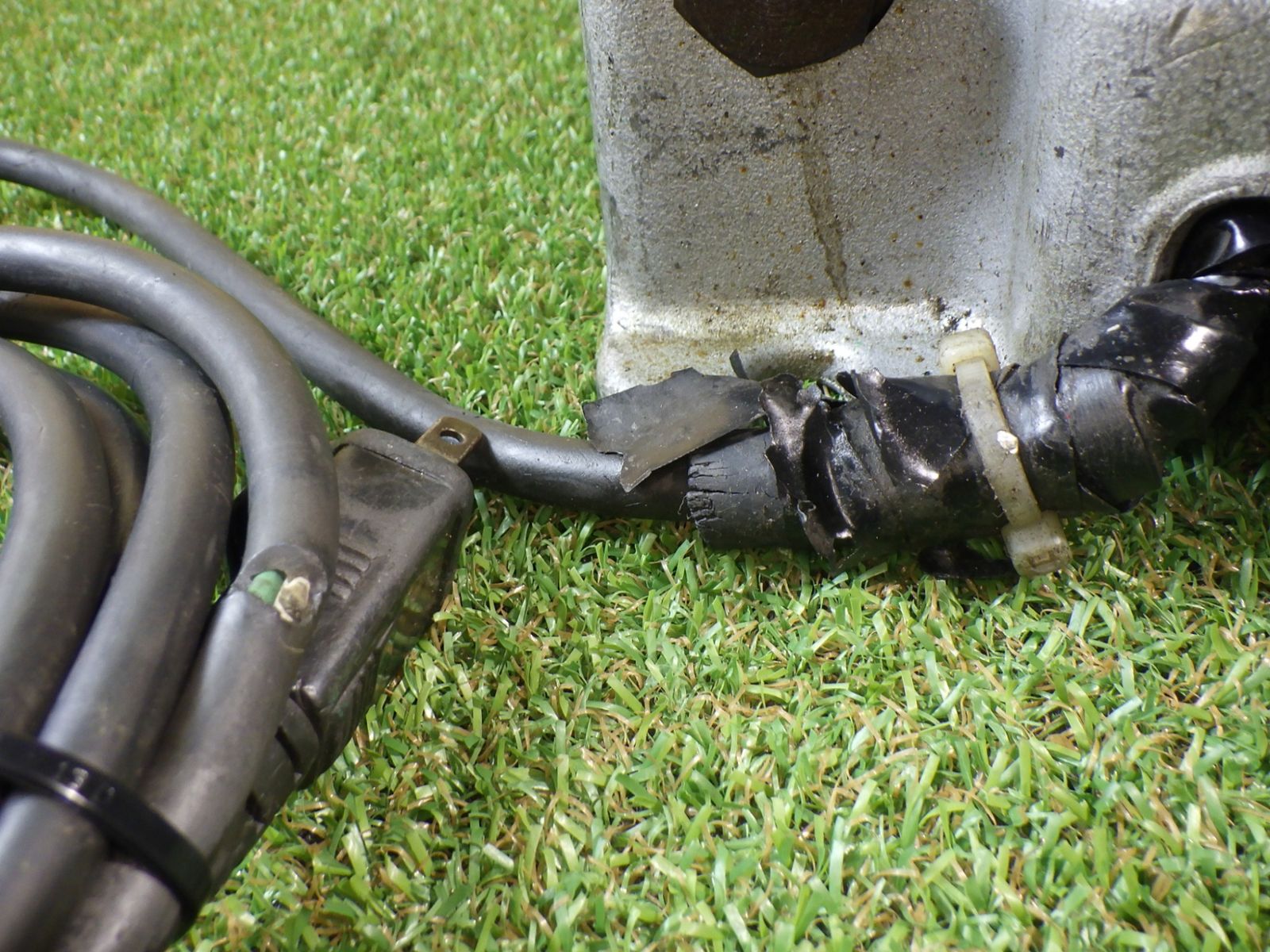 アングル材などの切断に やまびこ産業機械