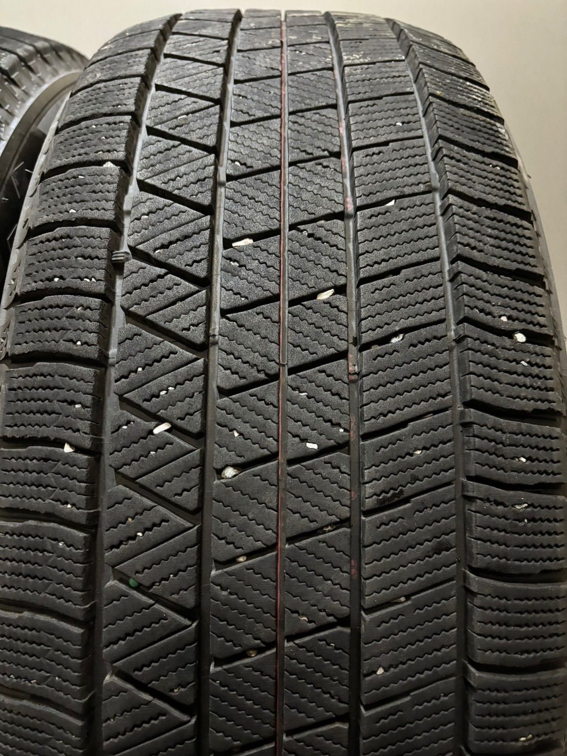 235|50R21 BRIDGESTONE|VRX3 23年製 スタッドレス 4本 ブリヂストン ブリザック 現行 RX 南10-K371