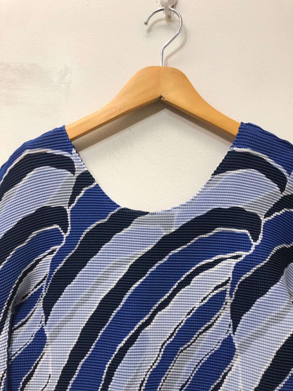 ISSEI MIYAKE me千鳥格好柄 カットソー ISSEI MIYAKE me千鳥格好柄 カットソー ISSEY MIYAKE me