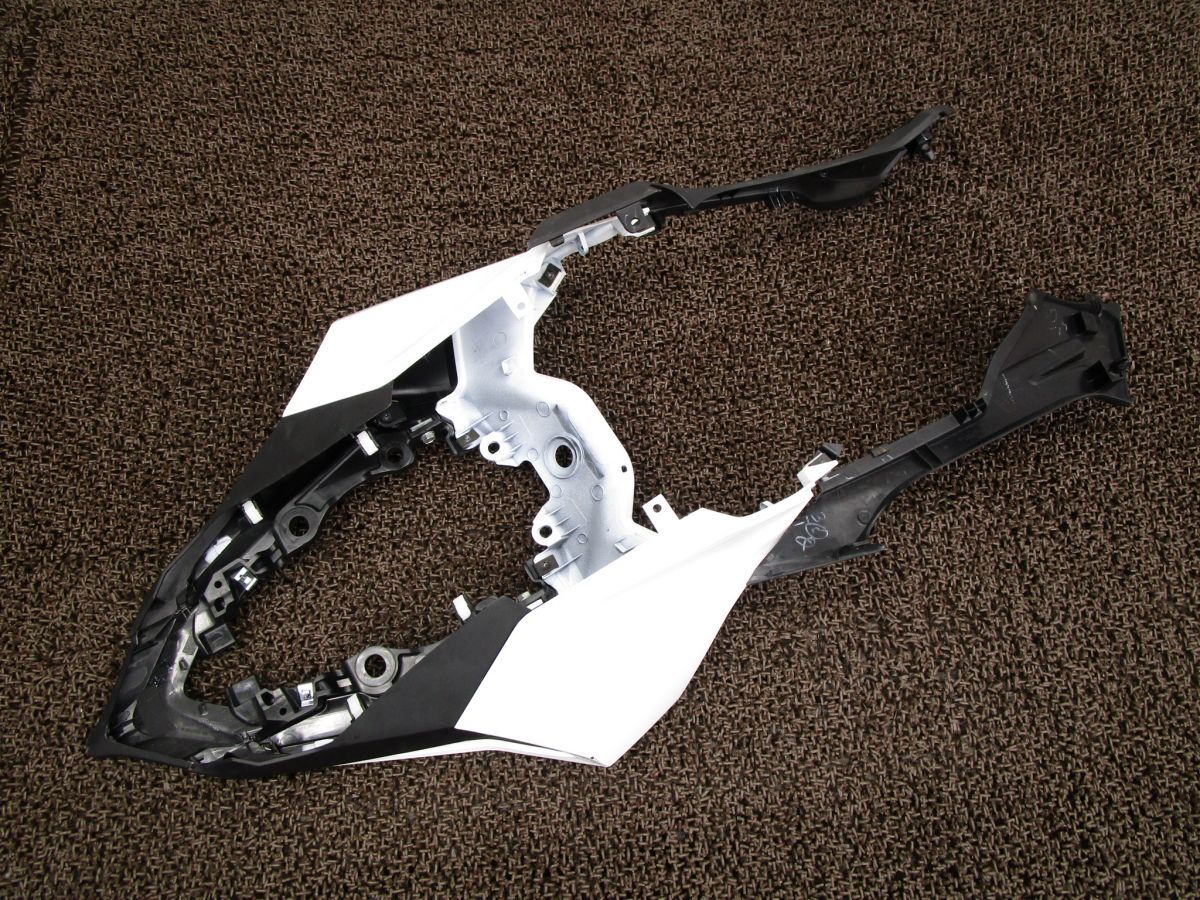 CBR250RR シートカウル