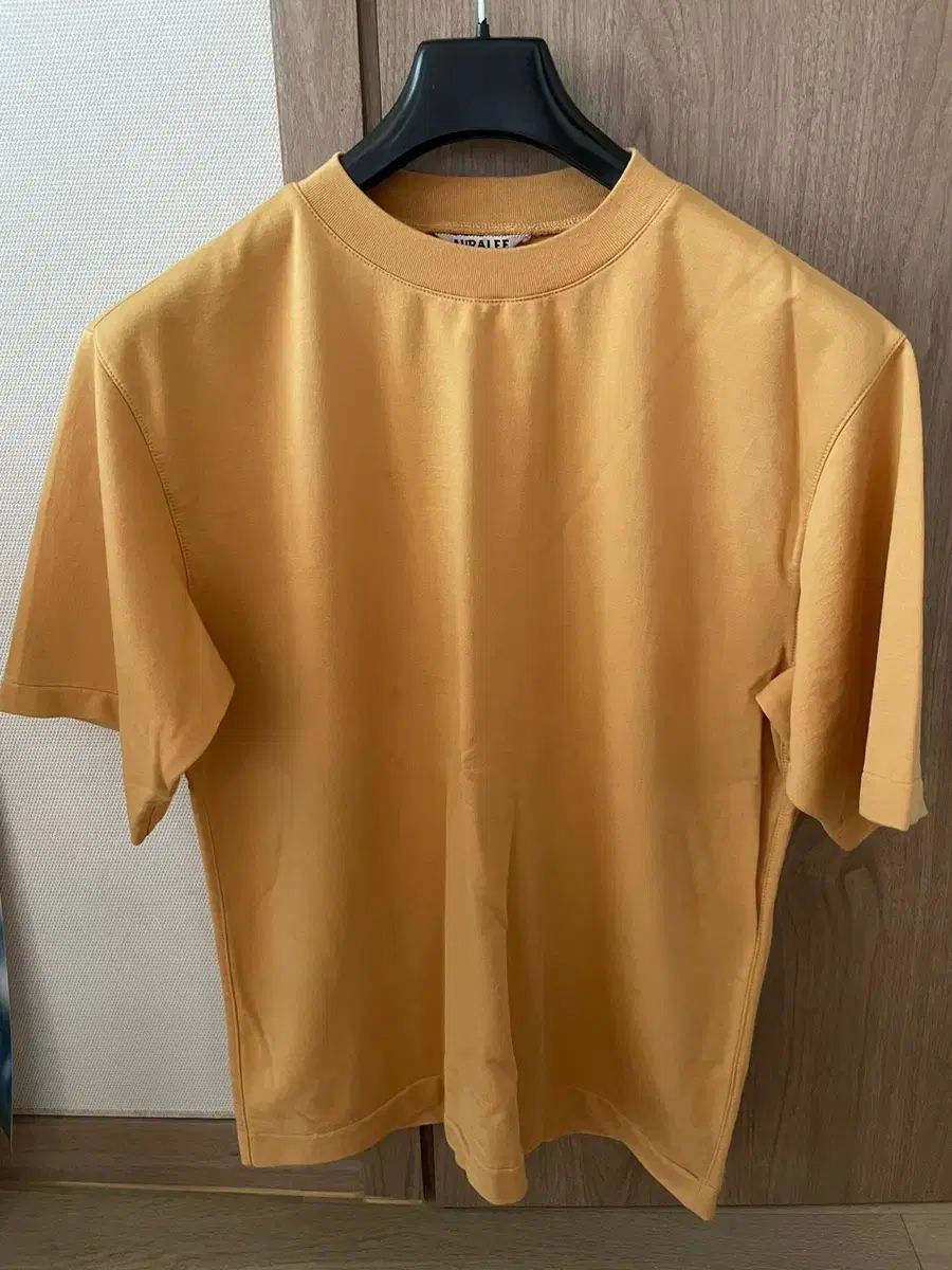 【雷市場（ポンジャン）商品韓国直送】AURALEE(オーラリー) 22SS Tシャツ
