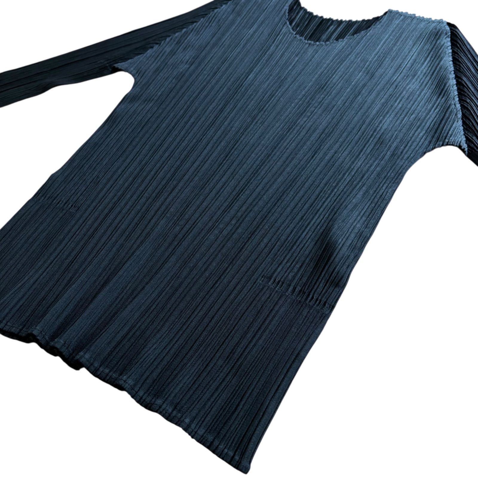 イッセイミヤケ ISSEY MIYAKE 未使用！ プリーツプリーズ