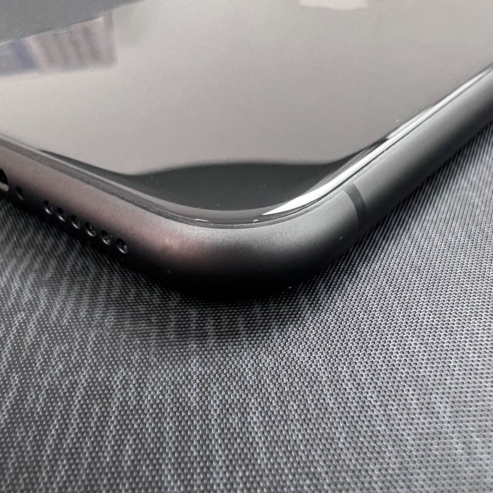 SIMロック解除済 iPhone 11 64GB ブラック NWLT2J/A - メルカリ