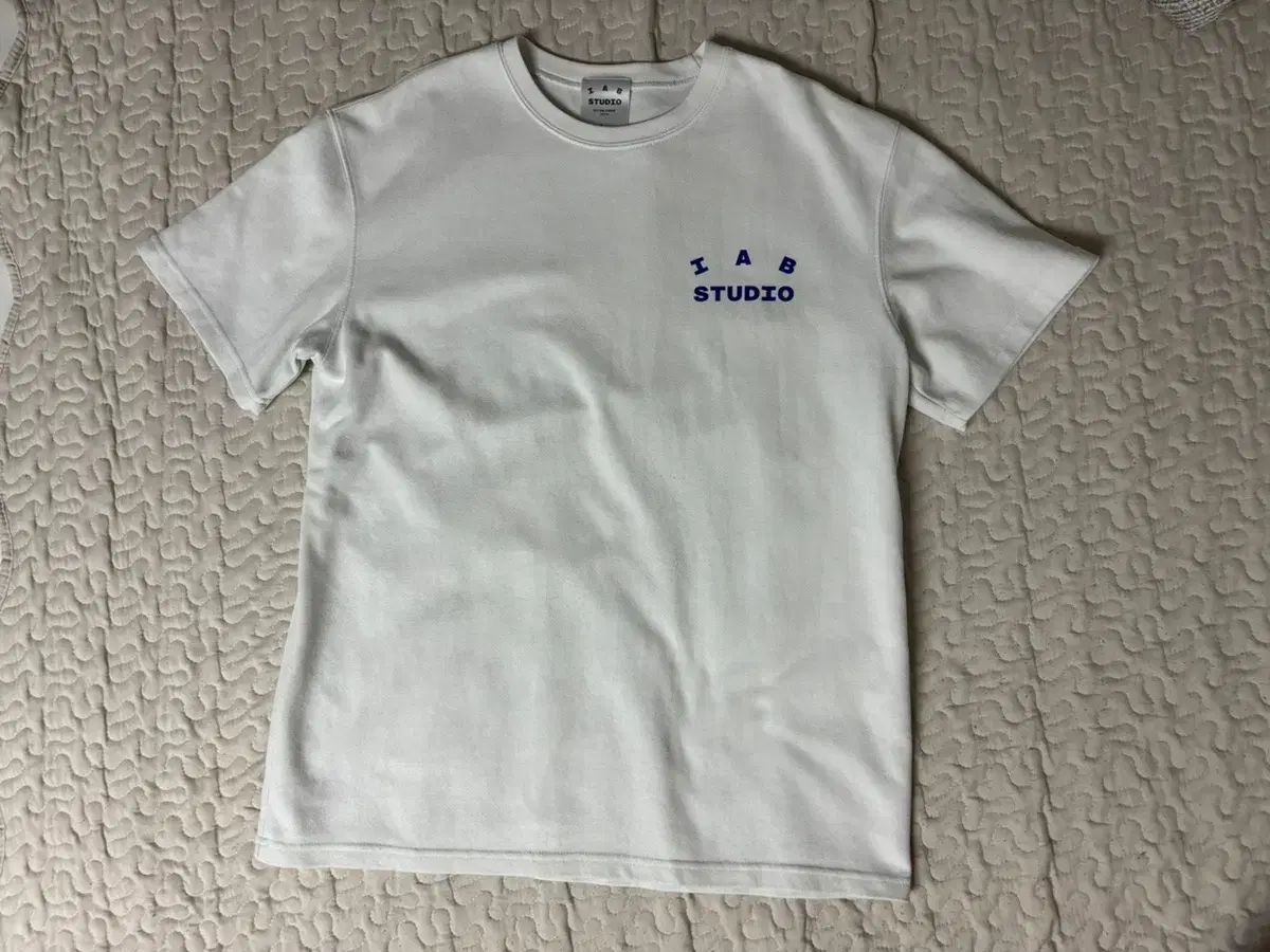 【雷市場（ポンジャン）商品韓国直送】IAB Studio(アイエプスタジオ) 10 周年 半袖Tシャツ