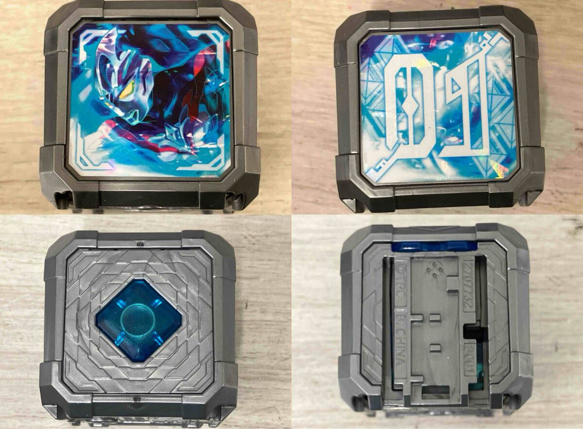 DX最強なりきりセット ウルトラマンアーク