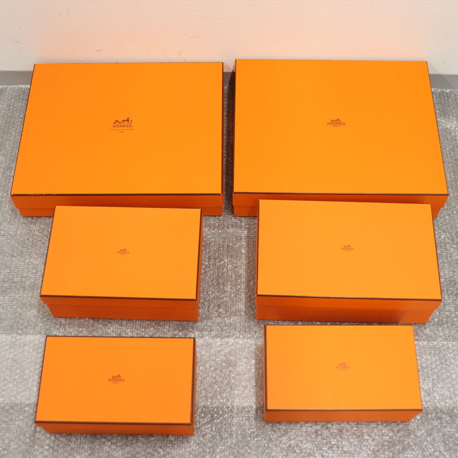 IT9FK22LLEZ2 HERMES エルメス 純正 BOX 箱 44個 紙袋 ショッパー 35枚