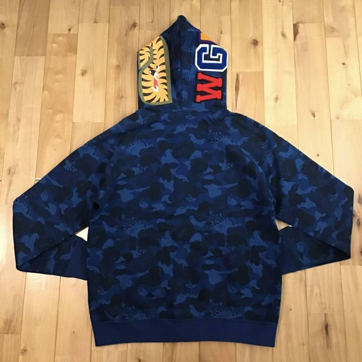 ★ムック限定★ ファイヤーカモ シャーク パーカー Sサイズ shark full zip hoodie a bathing ape BAPE  fire camo エイプ ベイプ