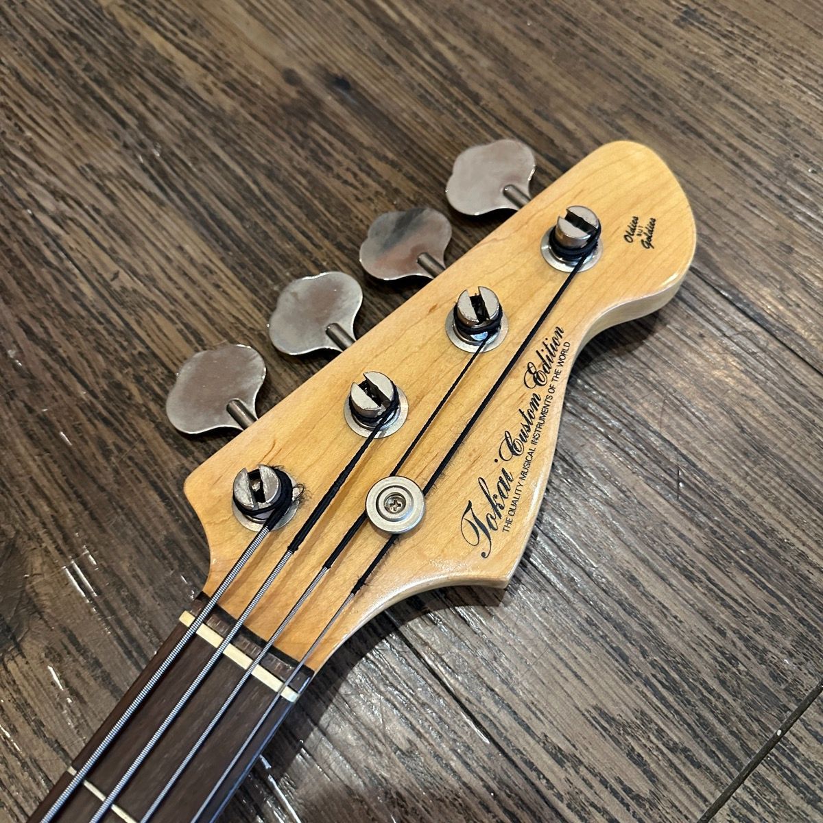 ☆約40年前のベース　メーカー不明　Tokai？　依頼品 ジャパンヴィンテージ「Tokaiベースのグレード 判別方法