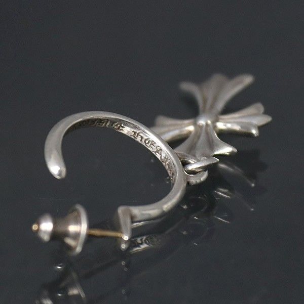 Chrome Hearts タイニークロスピアス(片耳用) CHROME HEARTS タイニーCHクロス フープ ピアスパヴェ 片耳