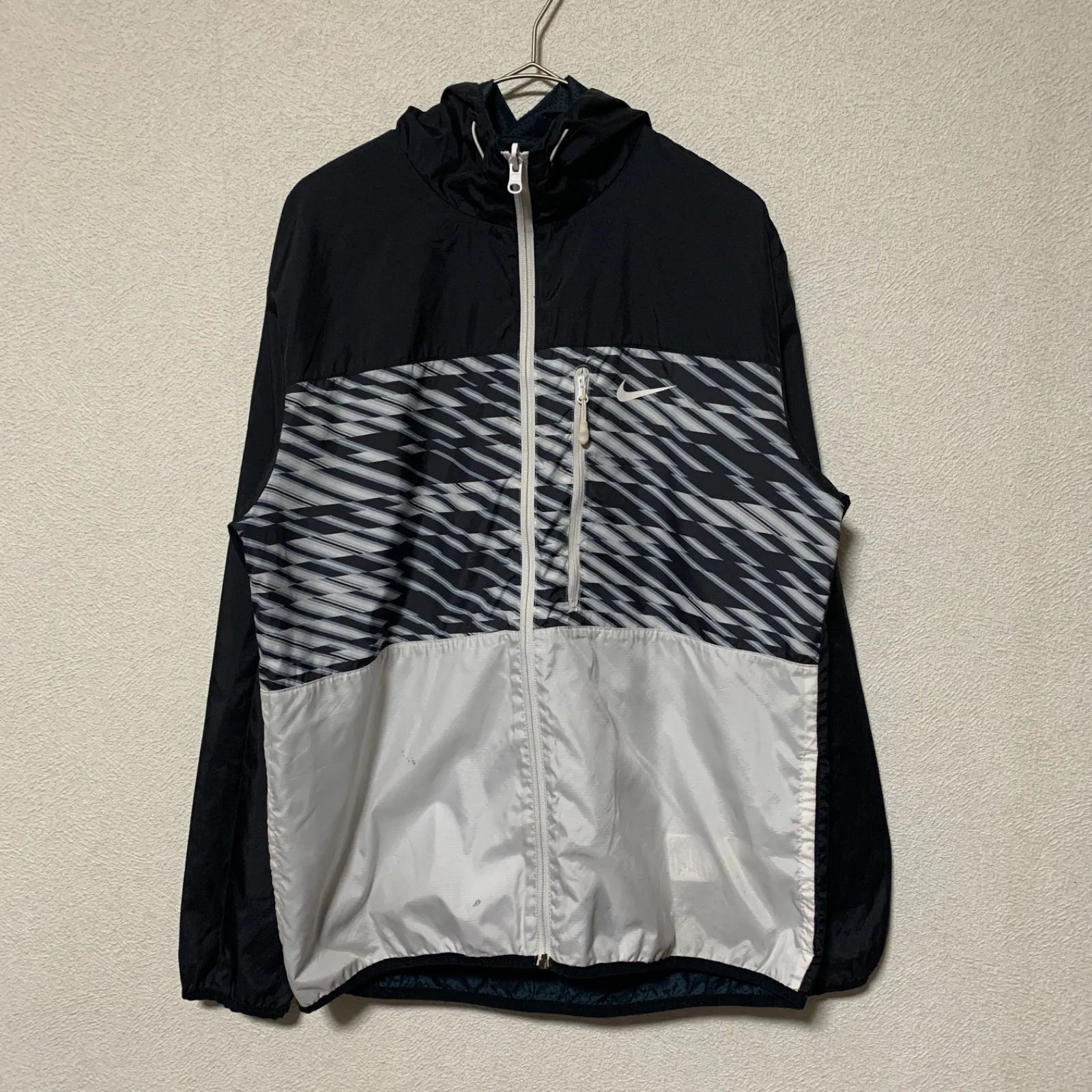 NIKE トラックジャケット リバーシブル - メルカリ