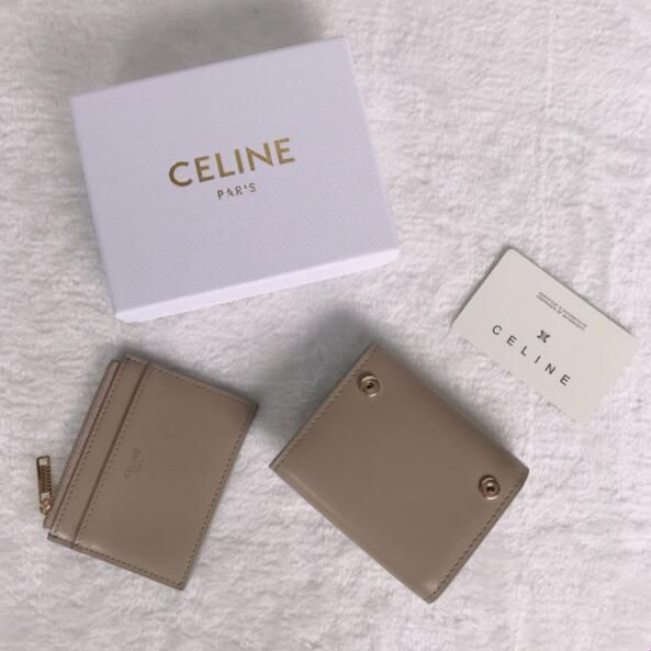 美品 CELIN  クラシック 三つ折り財布保存袋専用箱