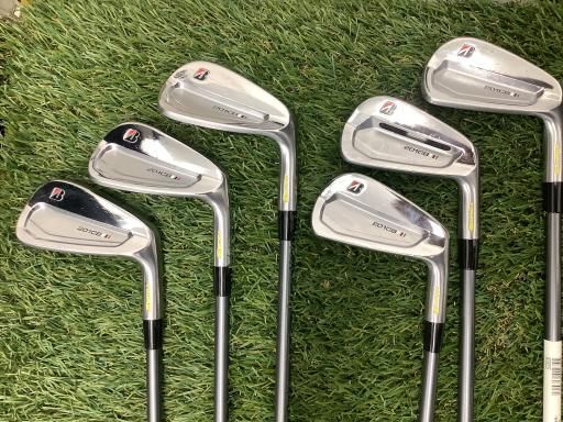 特注】TOUR B 201CB 6本 アイアンセット Amazon.co.jp: BRIDGESTONE