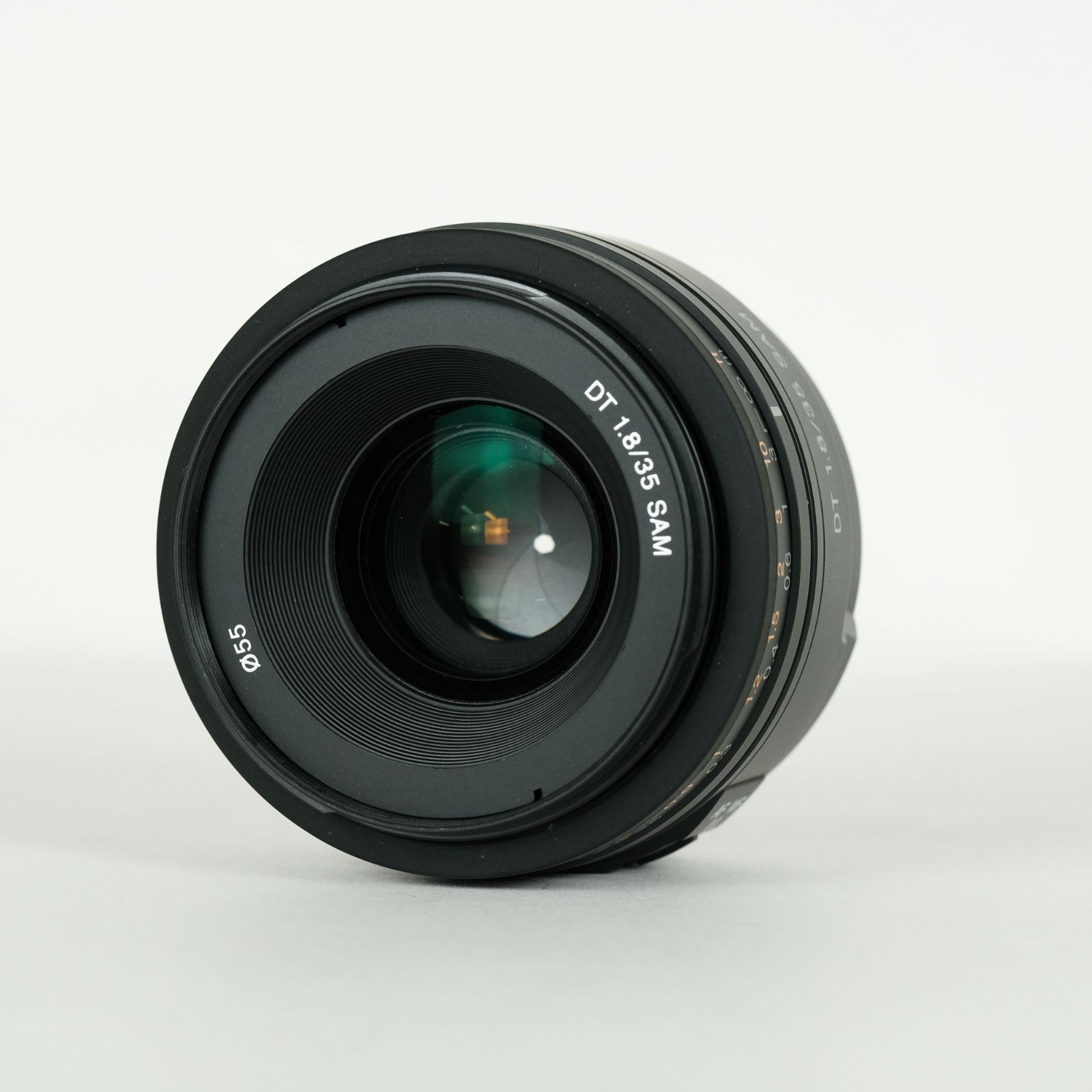 Aマウントレンズ DT 35mm F1.8 SAM 型式SAL35F18 価格.com - SONY