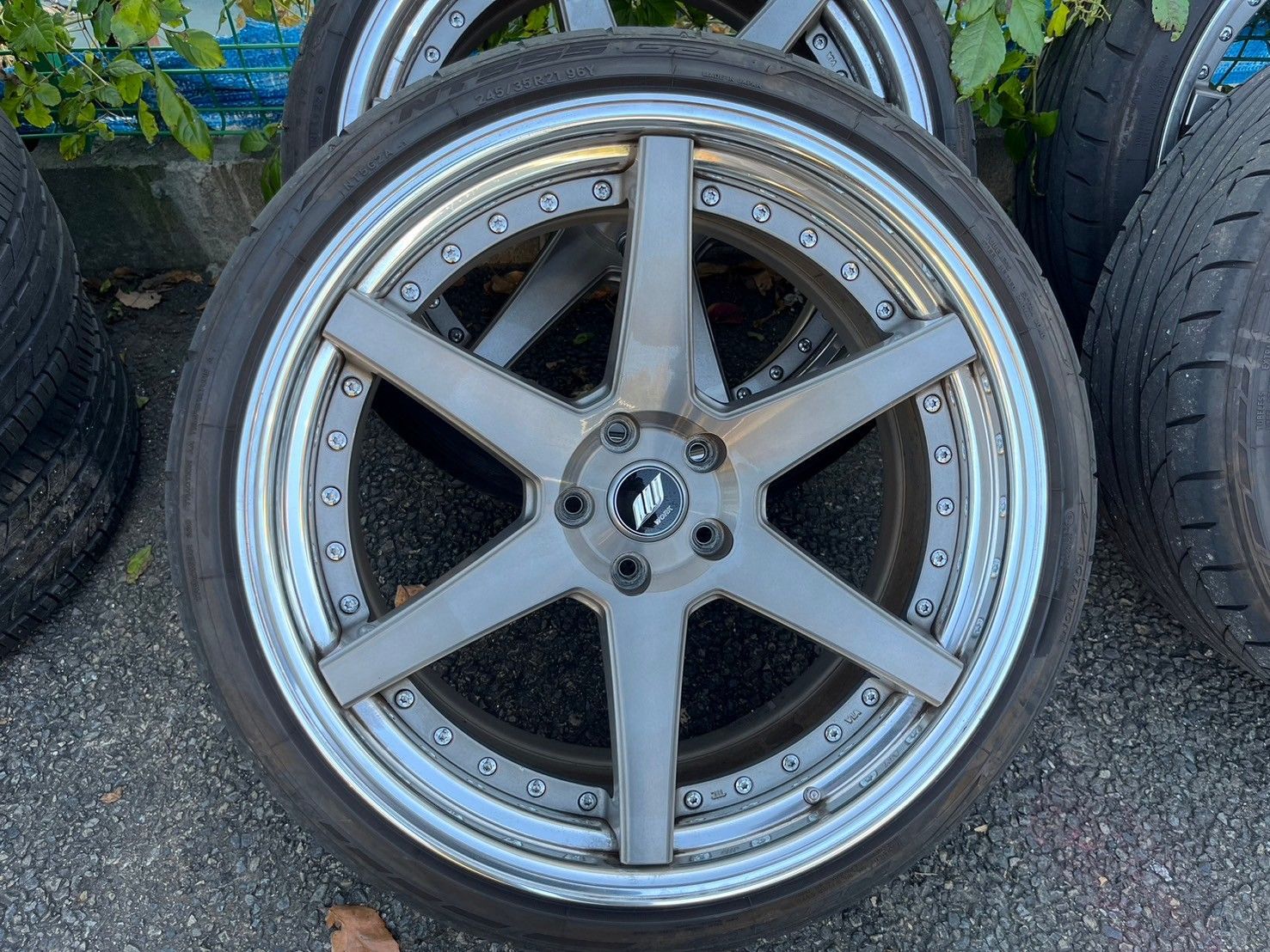ST1