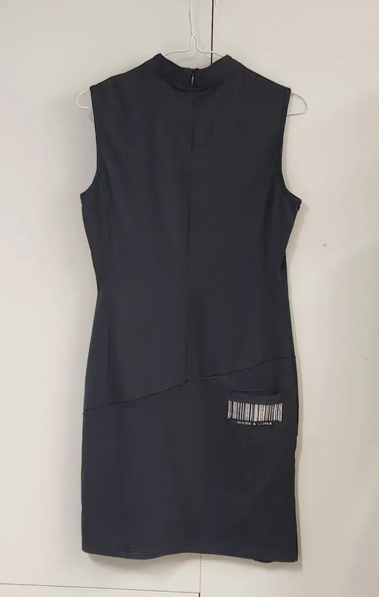 2024SS MARK&LONA ゴルフワンピース ホワイト/ブラック MARK&LONA