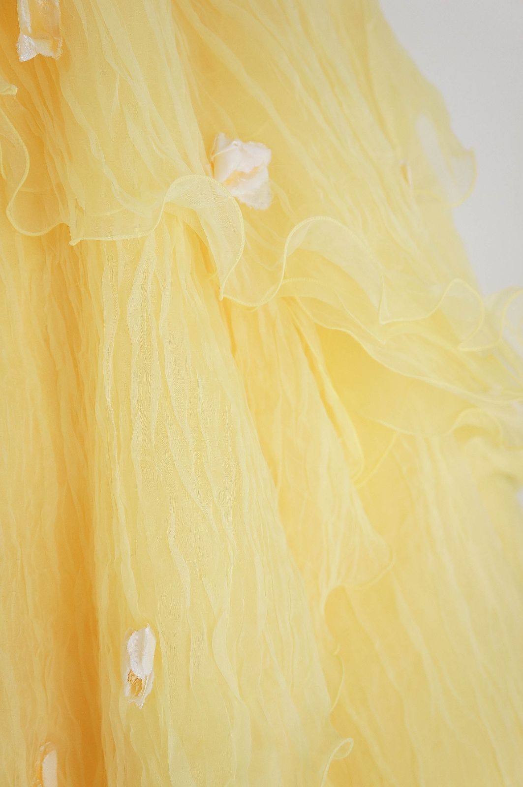 クリーニング済み シワ加工イエローに小花 カラードレス 7号 (CLC3324  