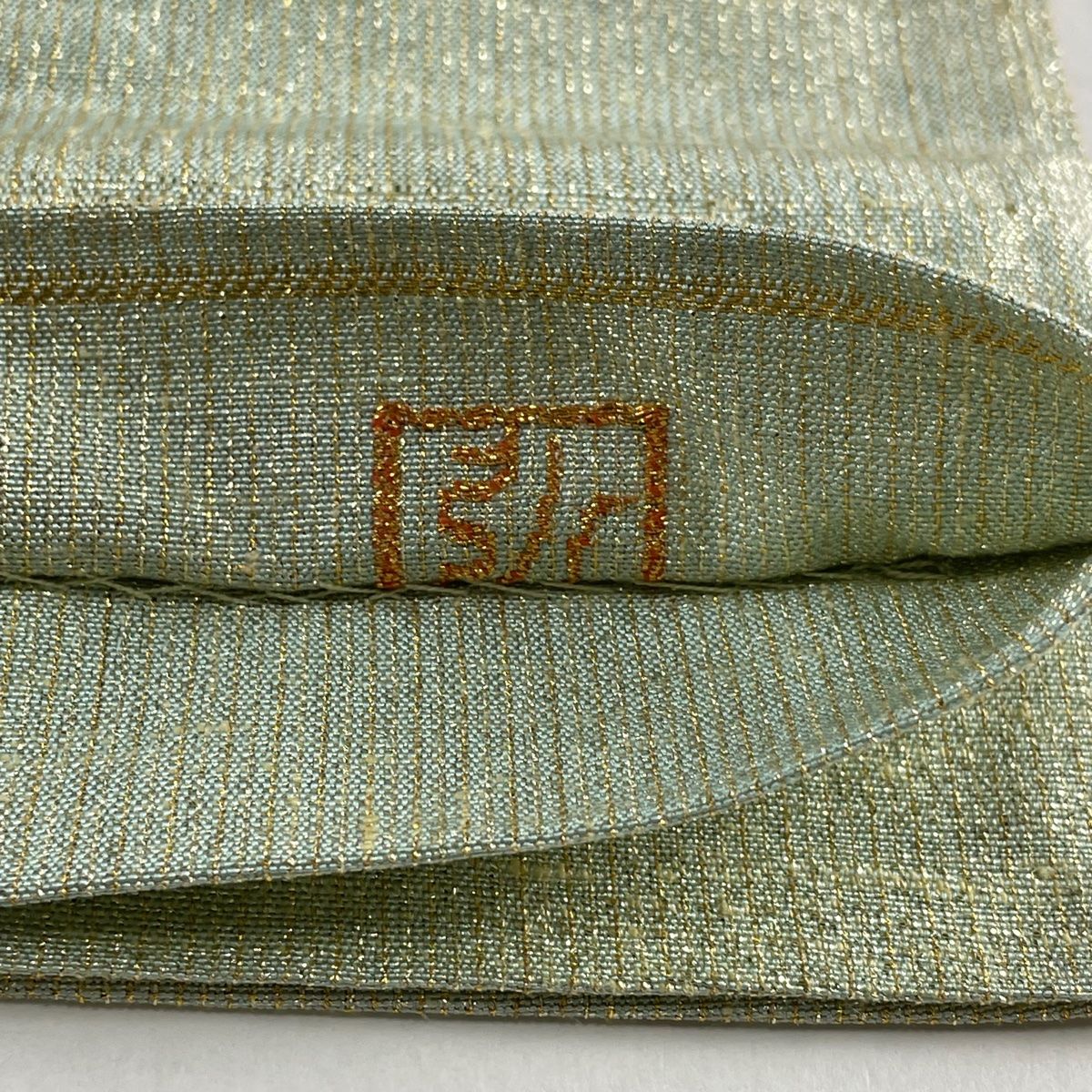 袋帯 美品 逸品 桝屋高尾 落款 ねん金綴錦 段霞文 箔 薄緑 全通