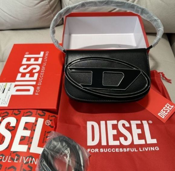 新品未使用 DIESELディーゼル 1DR キャンバス ショルダーバッグ ハンドバッグ ボディバッグ ブラック ディーゼル 1DR ミニショルダーバッグ ブラック