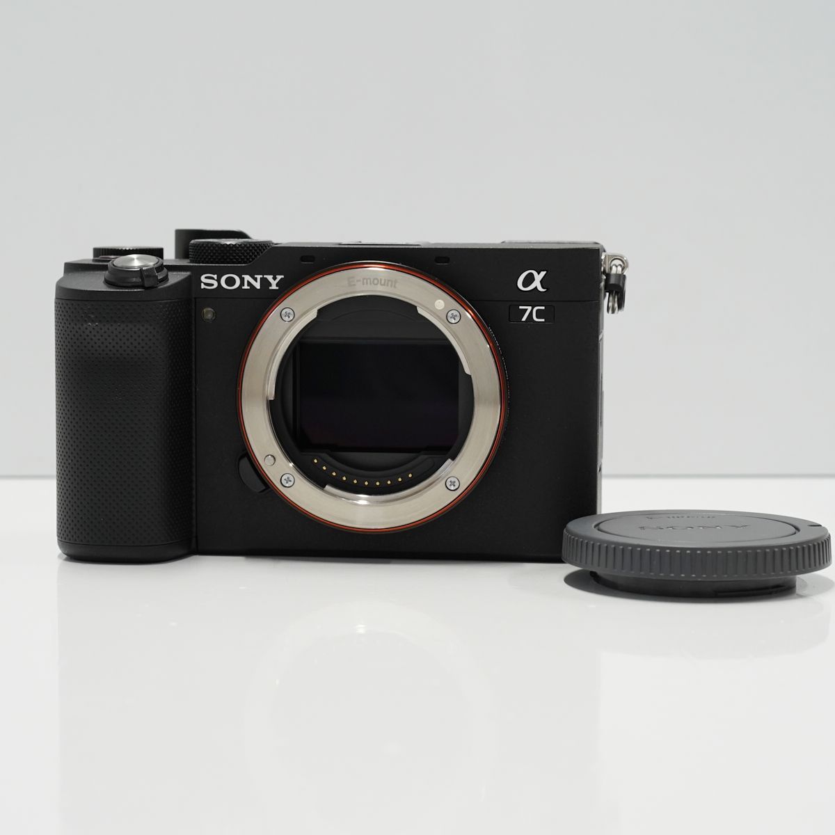 SONY α7C ILCE-7C ボディ USED極美品 本体+バッテリー SHOT数：極少58 