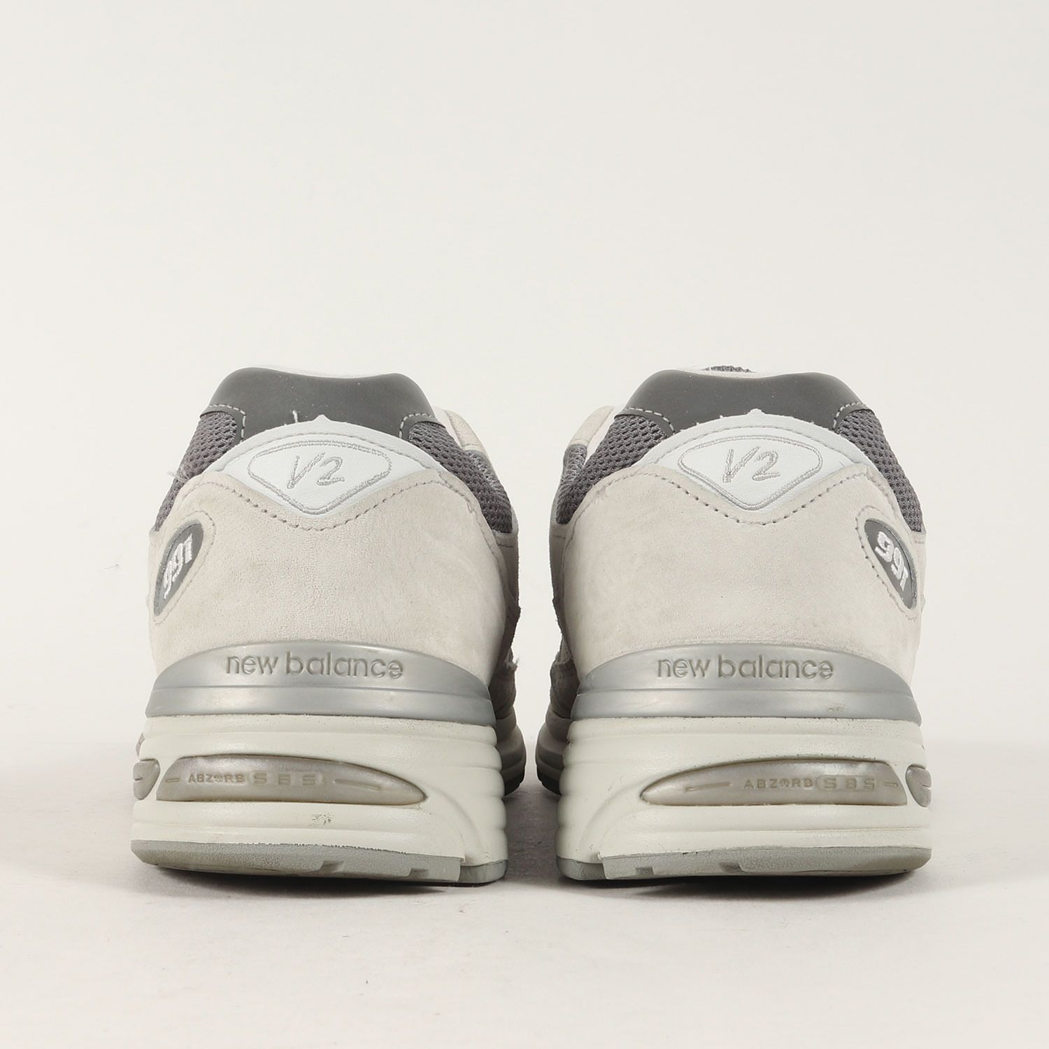 NEW BALANCE ニューバランス サイズ:28.5cm / 24SS U991 LG2 / V2 (MADE IN ENGLAND) / ライトグレー / US10.5 D / ローカット スニーカー シューズ 靴【メンズ】【中古】 NEW BALANCE ニューバランス サイズ:28.5cm / 24SS U991 LG2 / V2