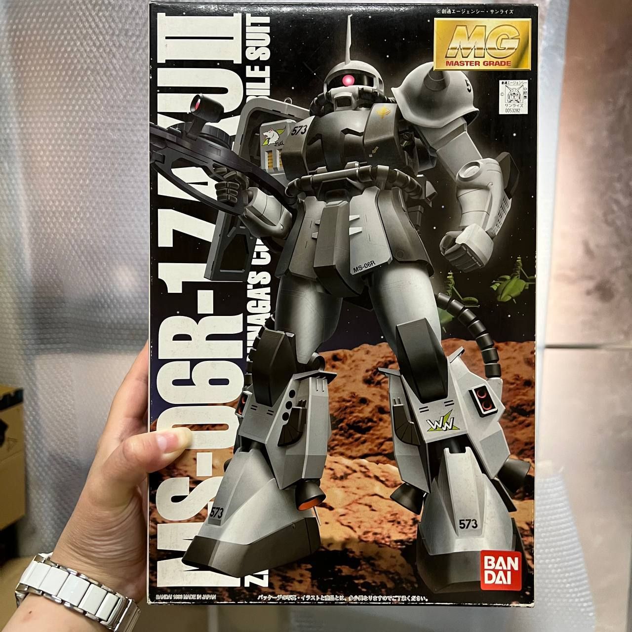 MG おとなしく 1/100 MS-06R-1 シン・マツナガ専用 ザクII (機動戦士 