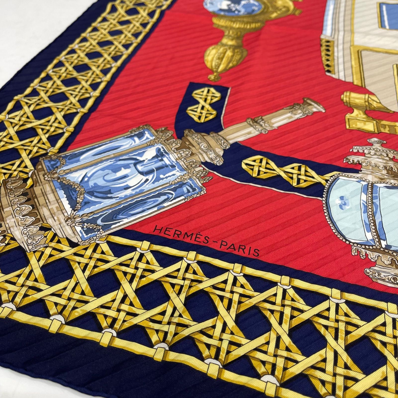 正規品★エルメス★HERMES★カレ90★馬車のランタン柄★シルクスカーフ HERMES】【FEUX DE ROUTE】【フランス製】エルメス『カレ90 馬車