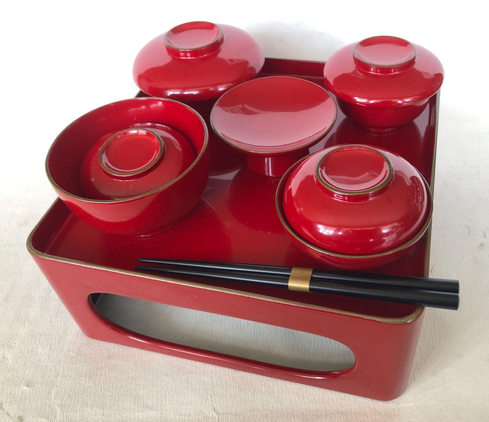 仏器膳セット 霊供膳 仏椀付 黒内朱渕金 鉢台型 23cm  仏膳 木製 漆塗り 霊供膳 仏器膳セット 仏椀付 黒内朱天金 鉢台型 23cm 仏膳 木製 漆塗り