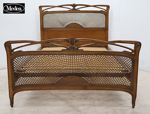 商品名 Medea メデア イタリア IDC大塚家具 ART2049 セミダブルベッド ベッドフレーム アール ヌーボー 106万 NEXPOTALLINN_EU
