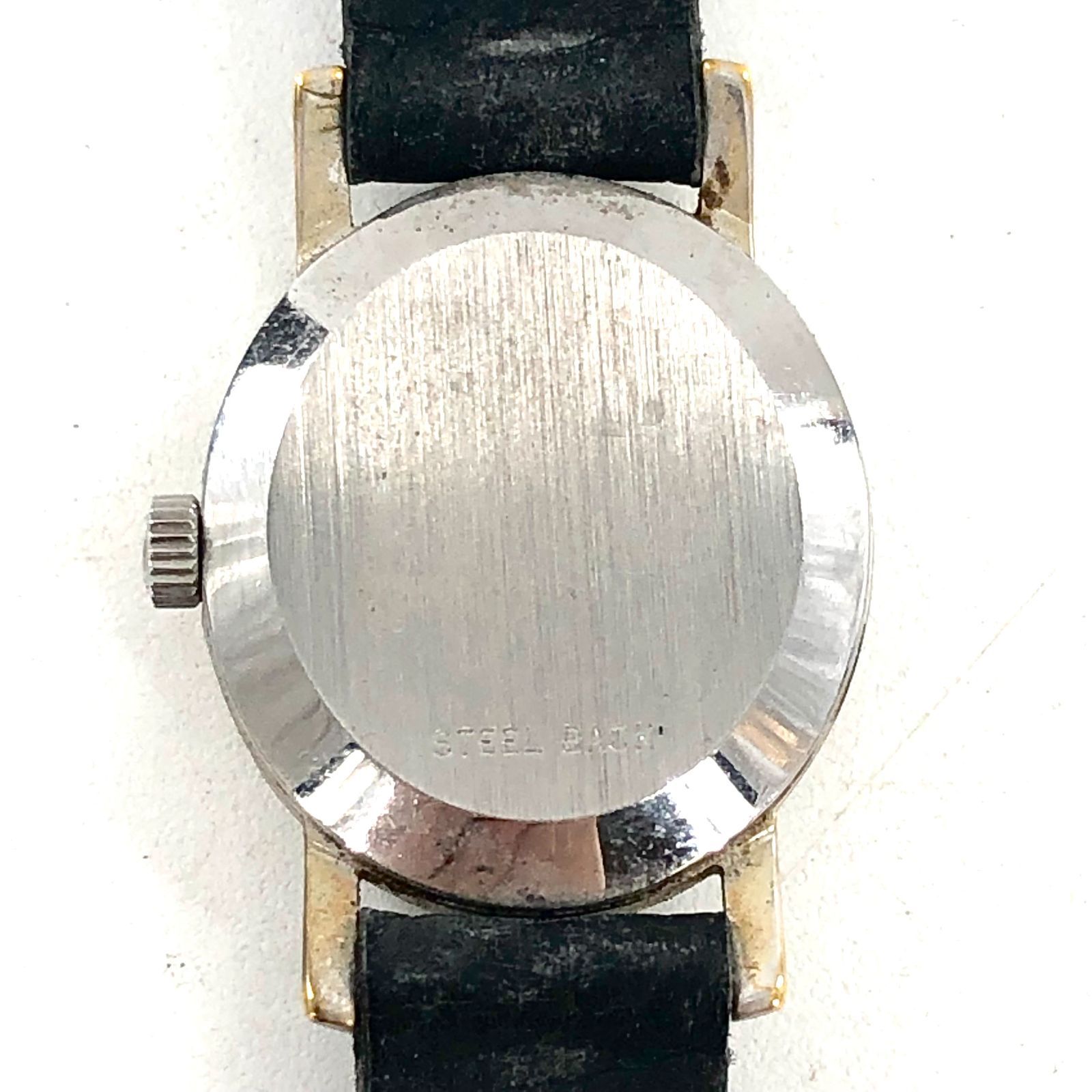 シルバー文字盤