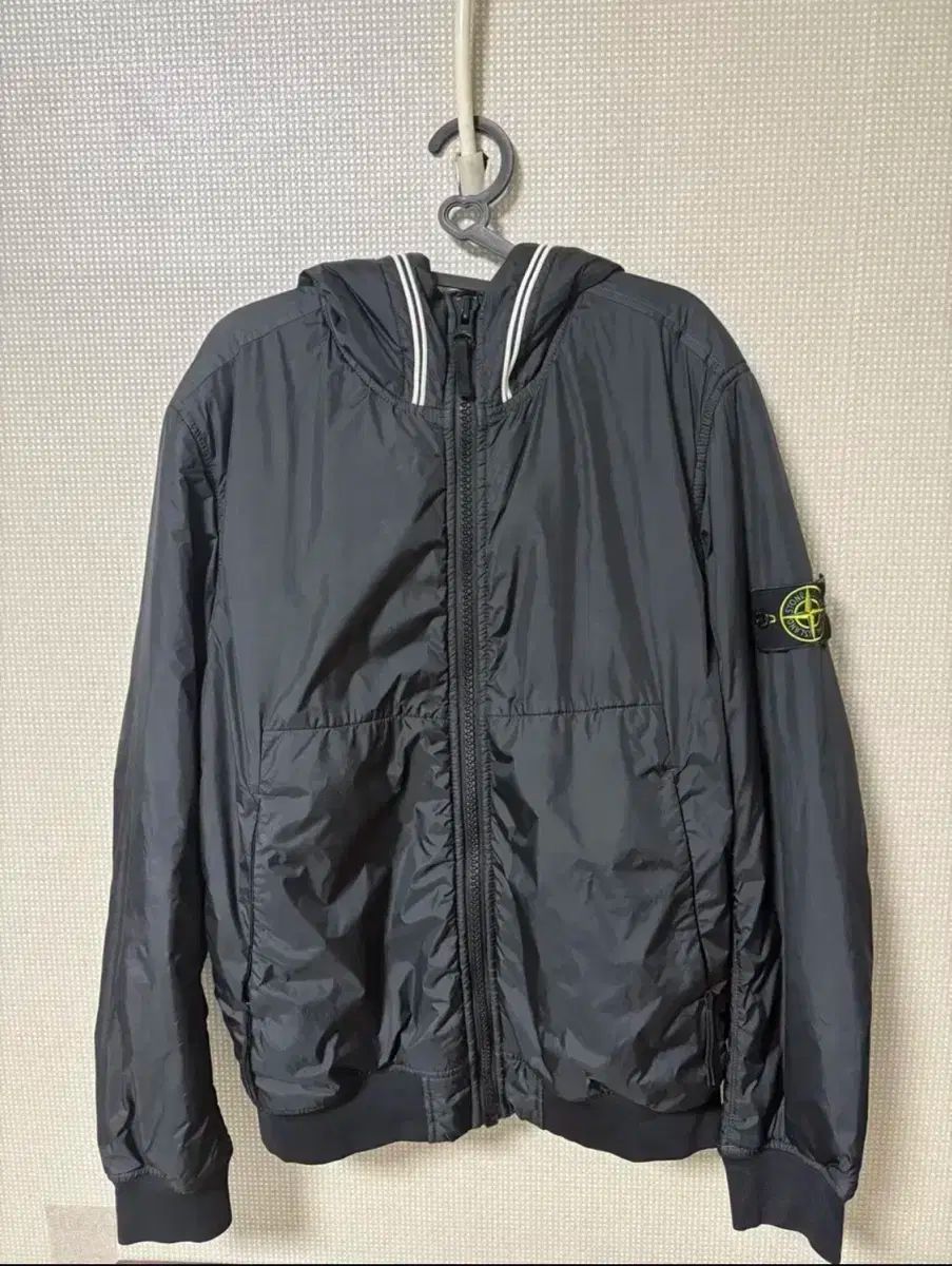 STONE ISLAND(ストーンアイランド) クリンクルレップス プリマロフト M size