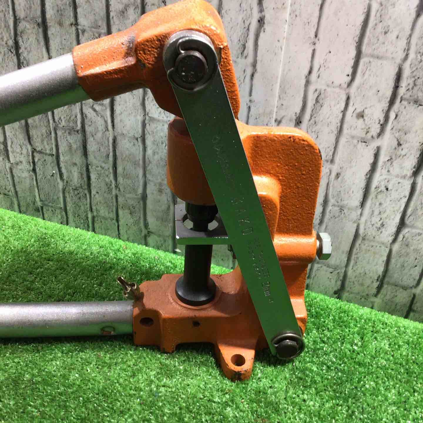 ネグロス電工 パンチャ MAK-D チャンネル穴あけ工具 MAKD 川口店