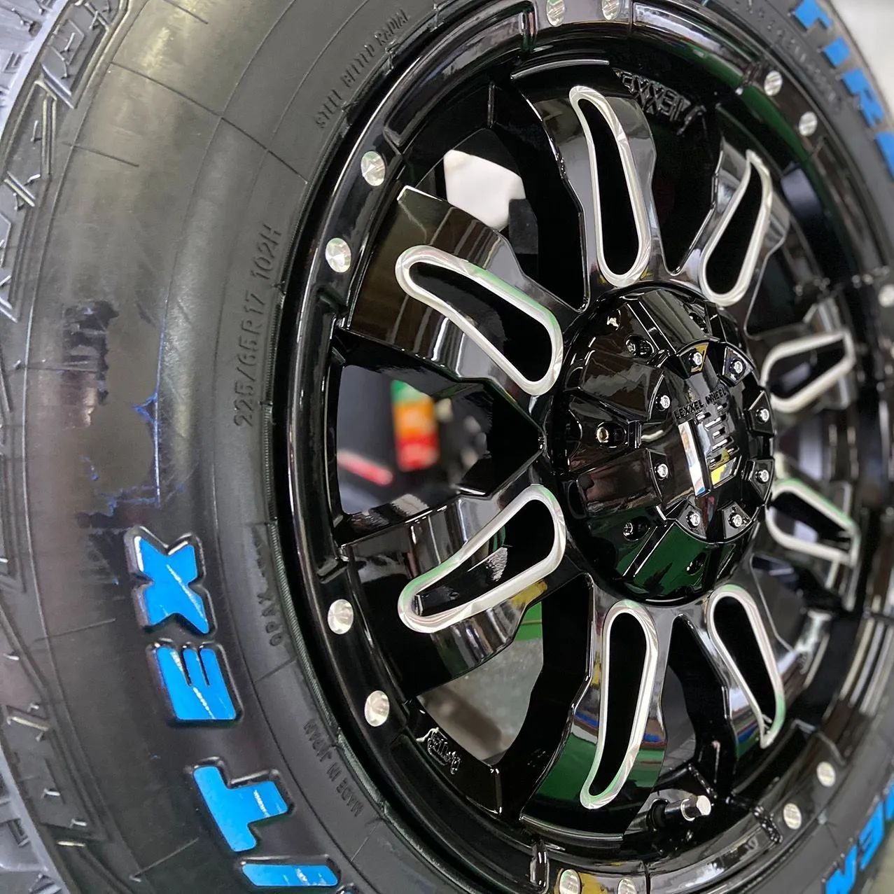 サマータイヤ ホイール4本セット 225/65R17インチ 5H114 ホット