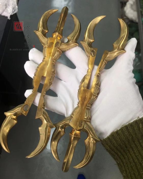【修縁堂】仏教法器 川派穢迹金剛杵 五鈷杵 密教法具 真鍮製 vajra23cm 修縁堂】仏教法器 川派穢迹金剛杵 五鈷杵 密教法