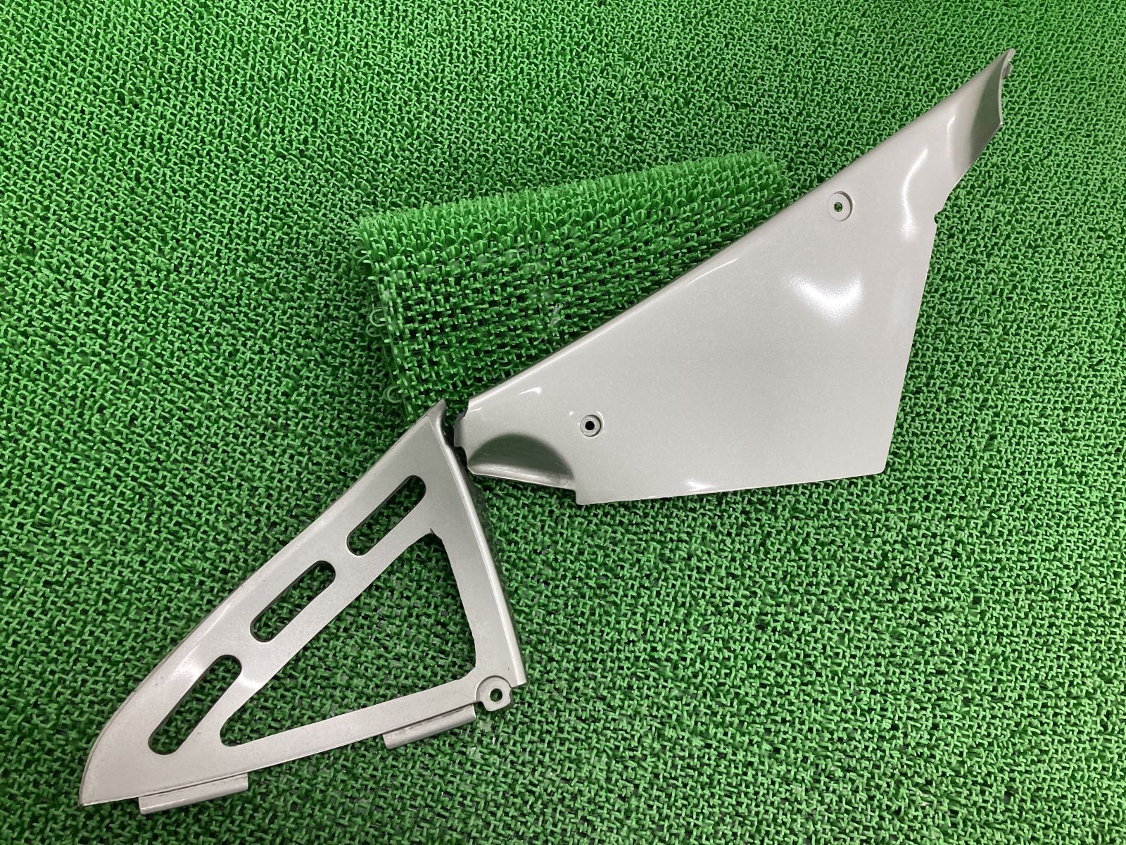 専用 Konixページです。 Spark Kawasaki Ninja ZX-10R
