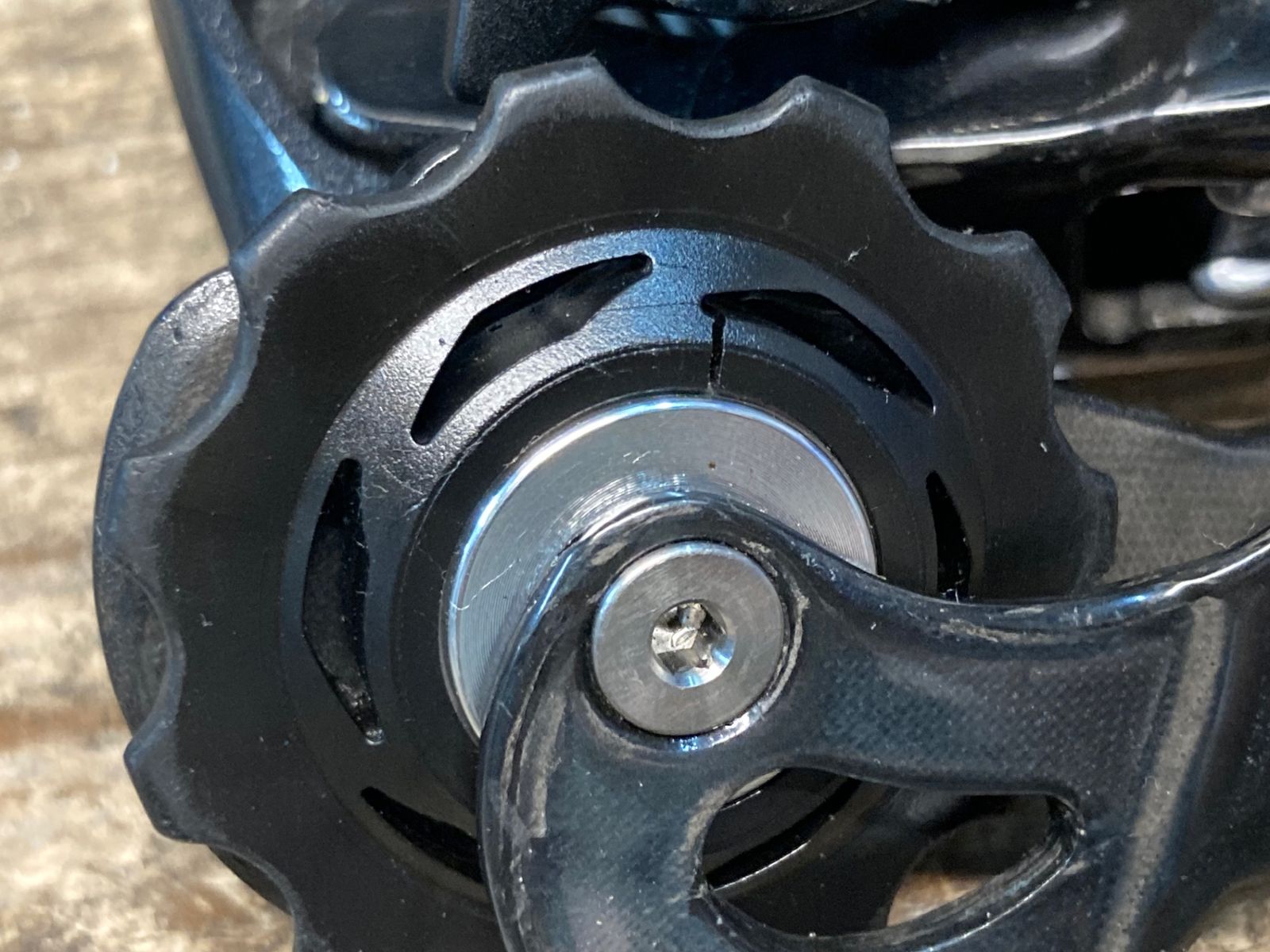 IR179 スラム SRAM レッド RED リアディレイラー SS 10S プーリー割れあり DECORATOM_COM_BR