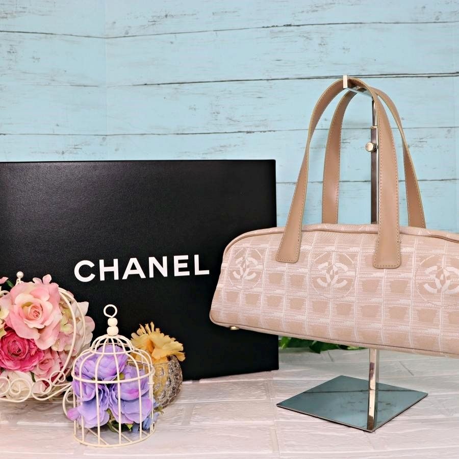 CHANEL ニュートラベルライン ボーリングバッグ ベージュピンク