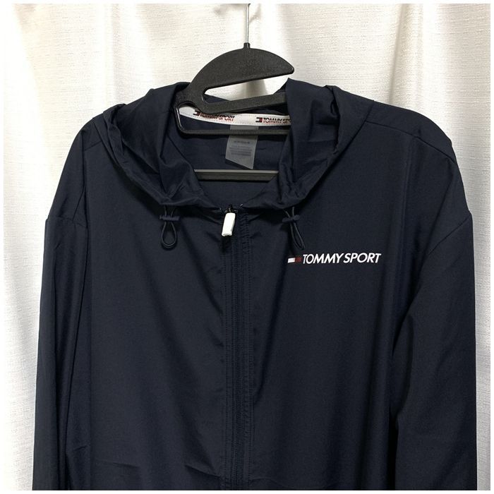 TOMMY SPORTのWINDBREAKER LOGO ネイビーM - メルカリShops