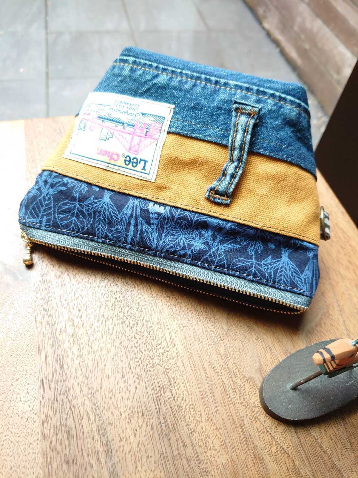 No.83 【ボタニカル🔣✖️ステンシル✨】リメイクデニムパッチワーク  