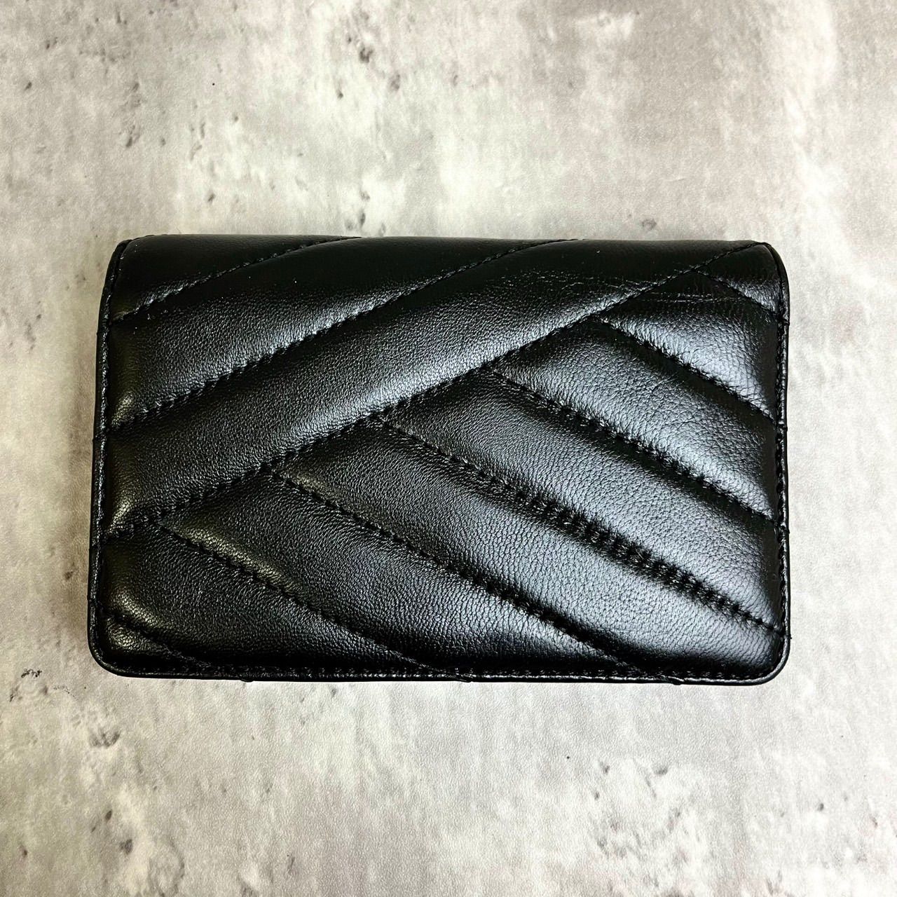 ✨美品✨ Tory Burch トリーバーチ 二つ折り 財布 コンパクト 
