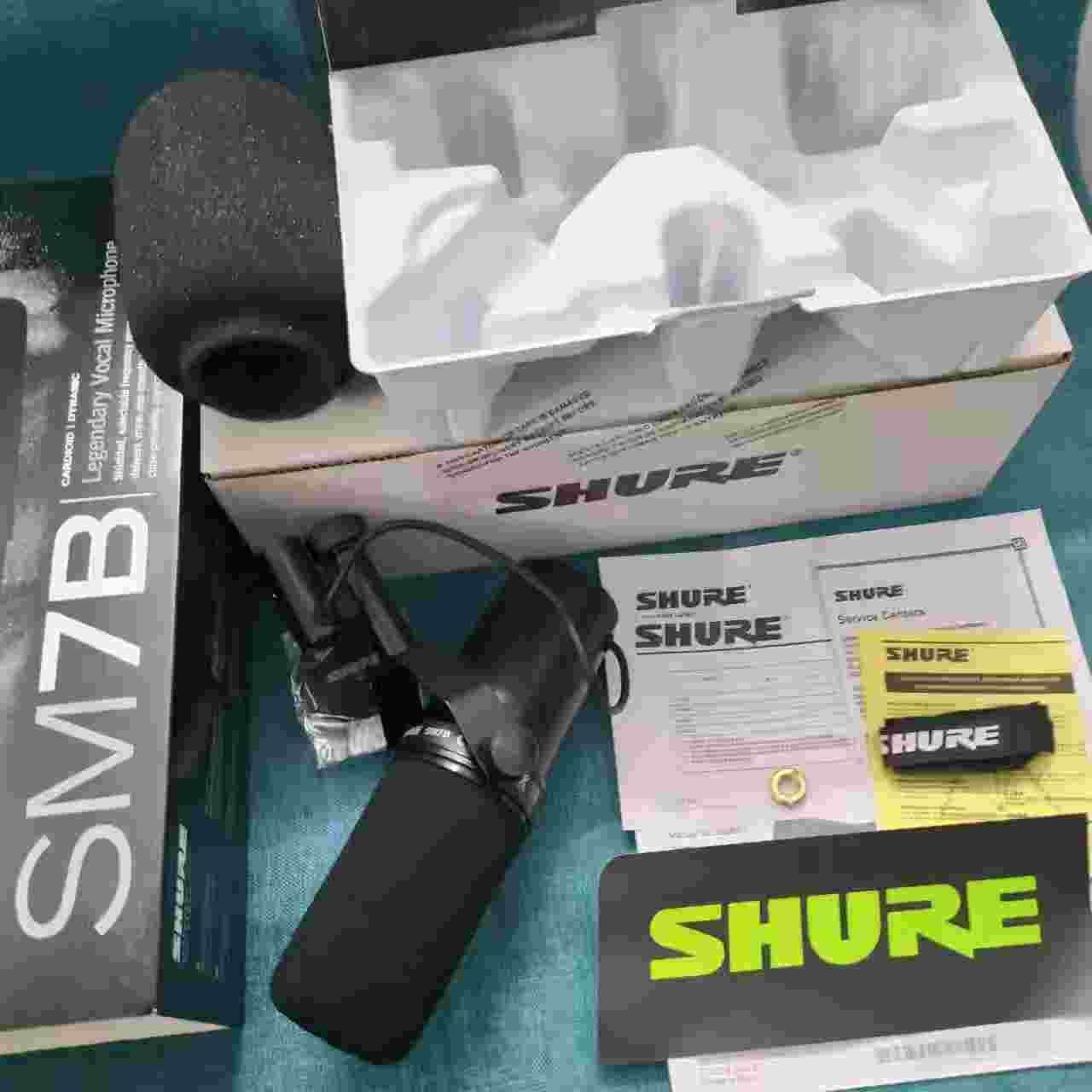 SHURE