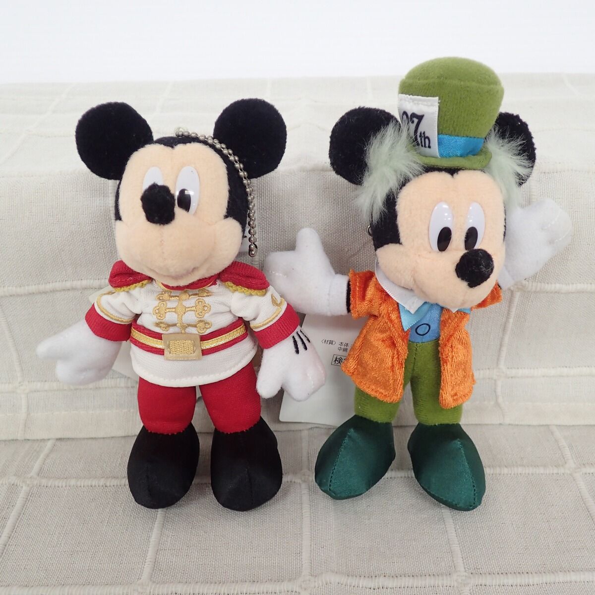 ディズニー ミッキーマウス ぬいぐるみバッジ 3点セット ディズニー ミッキーマウス ぬいぐるみバッジ 3点セット - メルカリ