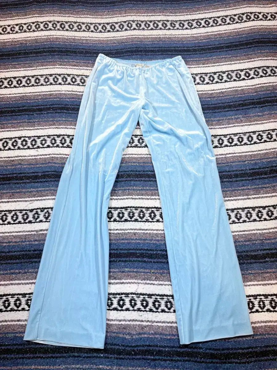 大幅値下げ！  オーバ デュフ ローライズ ツアーベルベット パンツ 店内全品半額以下SALE。