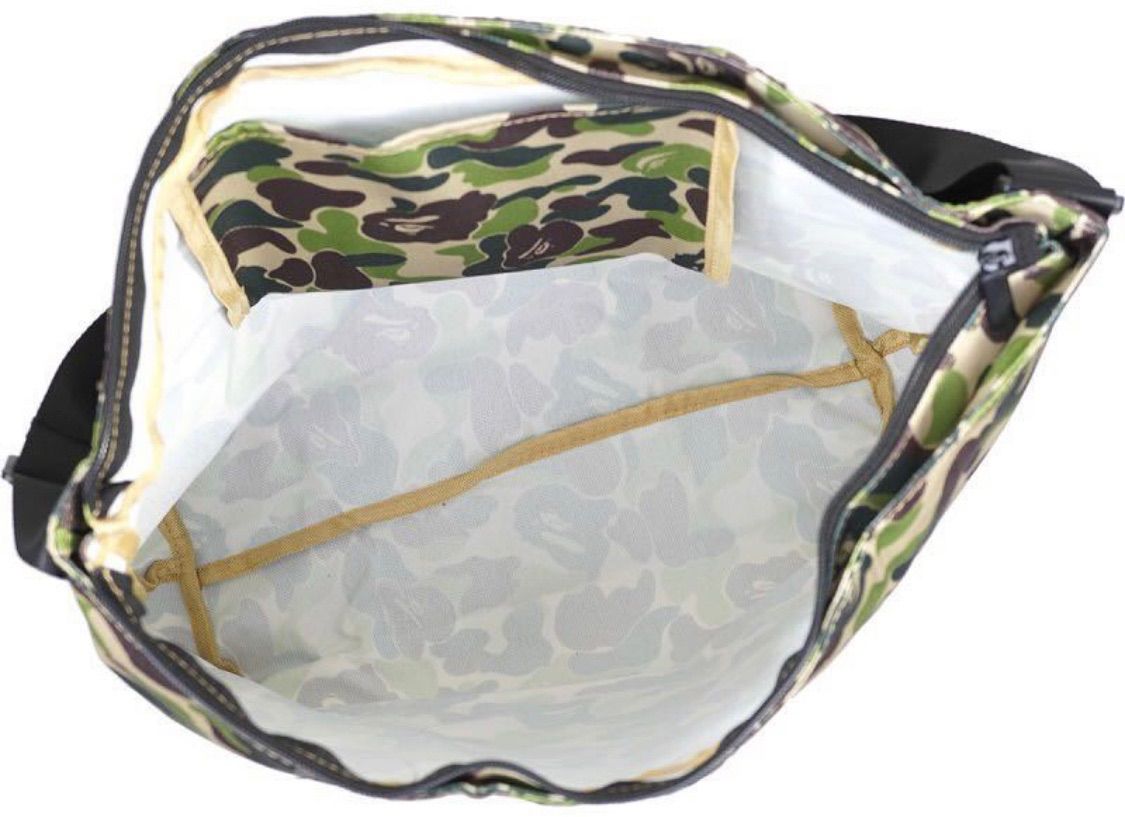 BAPE◇A BATHING APE／◇ビッグショルダーバッグ◇付録品
