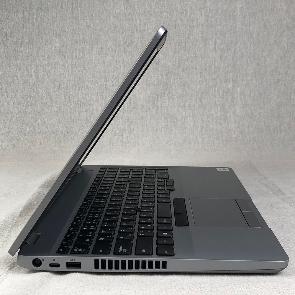 メモリ8GB SSD256GB