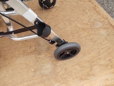 TS-25-0702-07 一部地域を除き送料無料 歩行器 テイコブリトルパープル