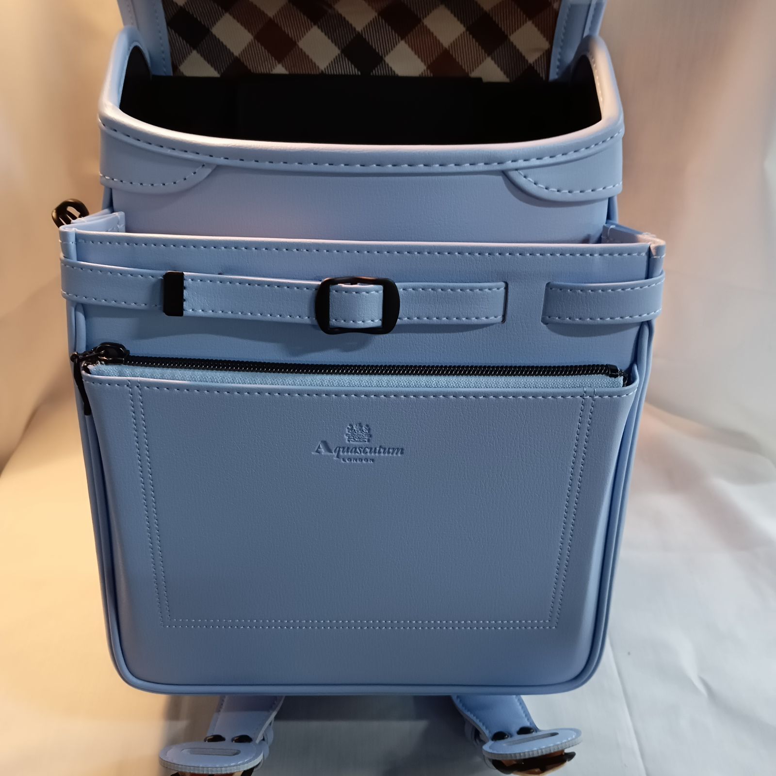 フロスティブルー Aquascutum