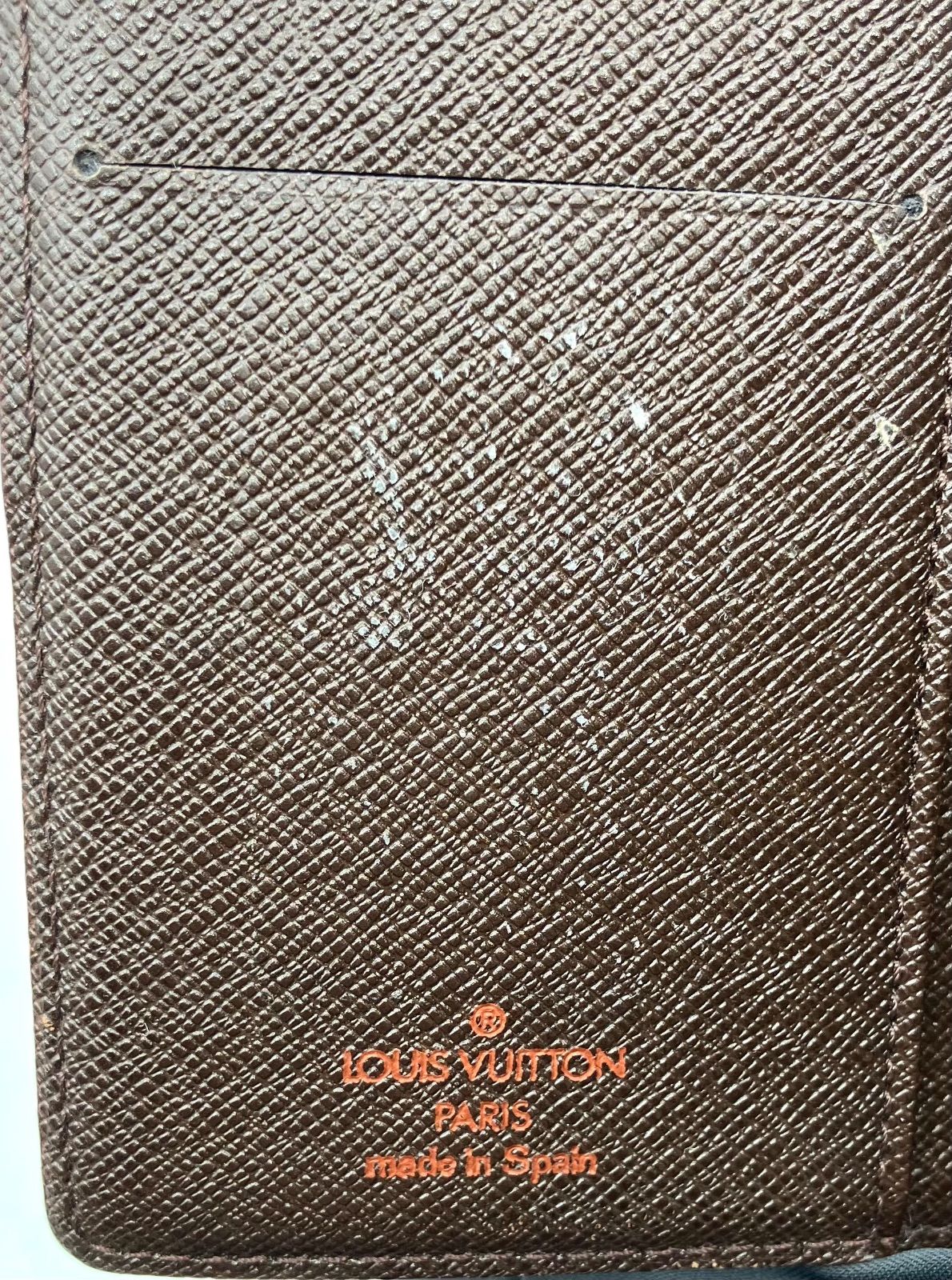 VUITTON