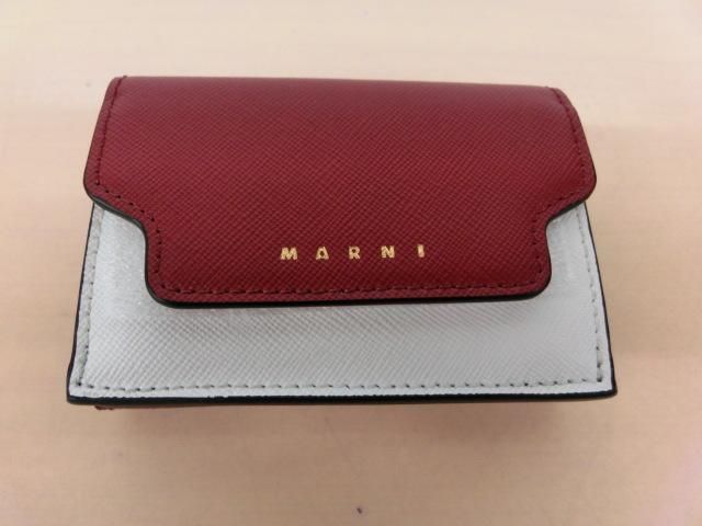 残り一つ！【MARNI】 新品・未使用 入手困難 国内即発 レザー 三つ折り